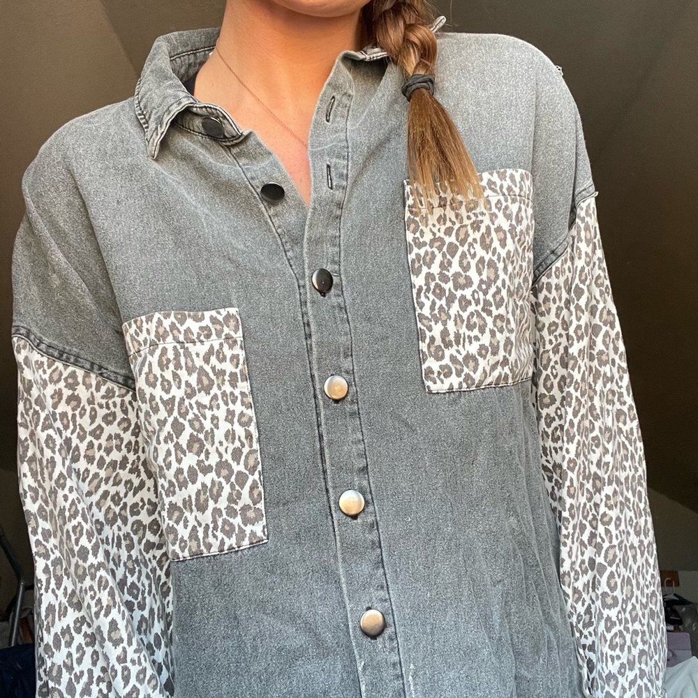 Levi's Gray Leopard Print Jean Jacket